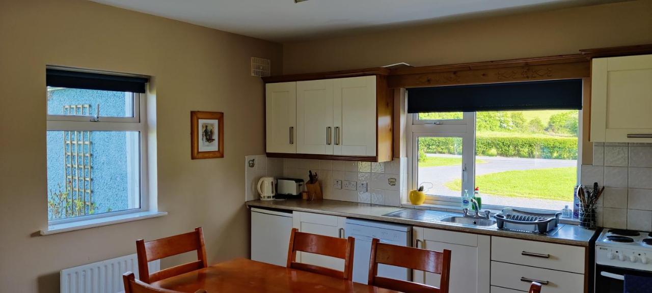 Clonandra Cottages Belturbet Екстериор снимка