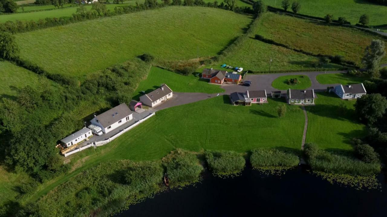 Clonandra Cottages Belturbet Екстериор снимка